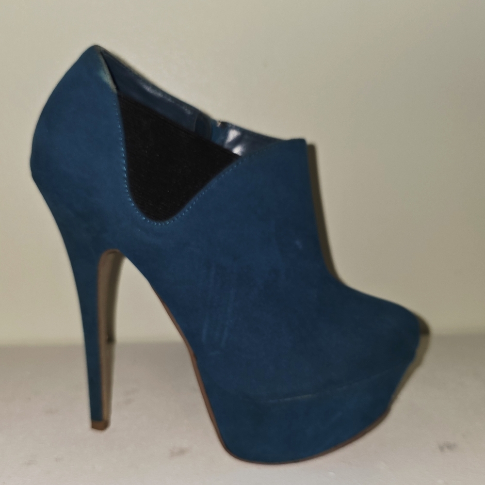 Turquoise Faux Suede Stiletto Booties Sz 8